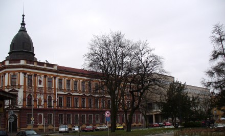 Pardubice, nám. Čs. legií, Fakulta chemicko-technologická